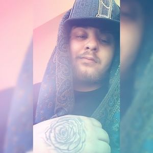 Meet your Posher, Dustin